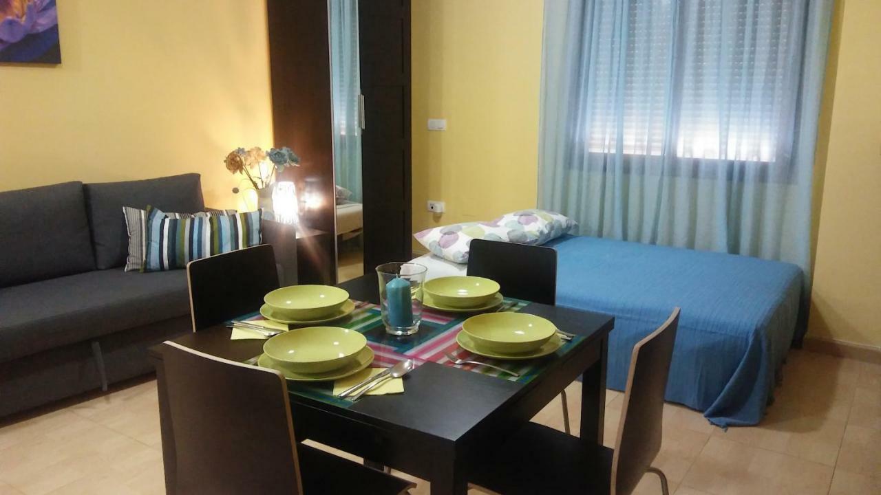Apartamento Domingo Lozano Málaga Buitenkant foto