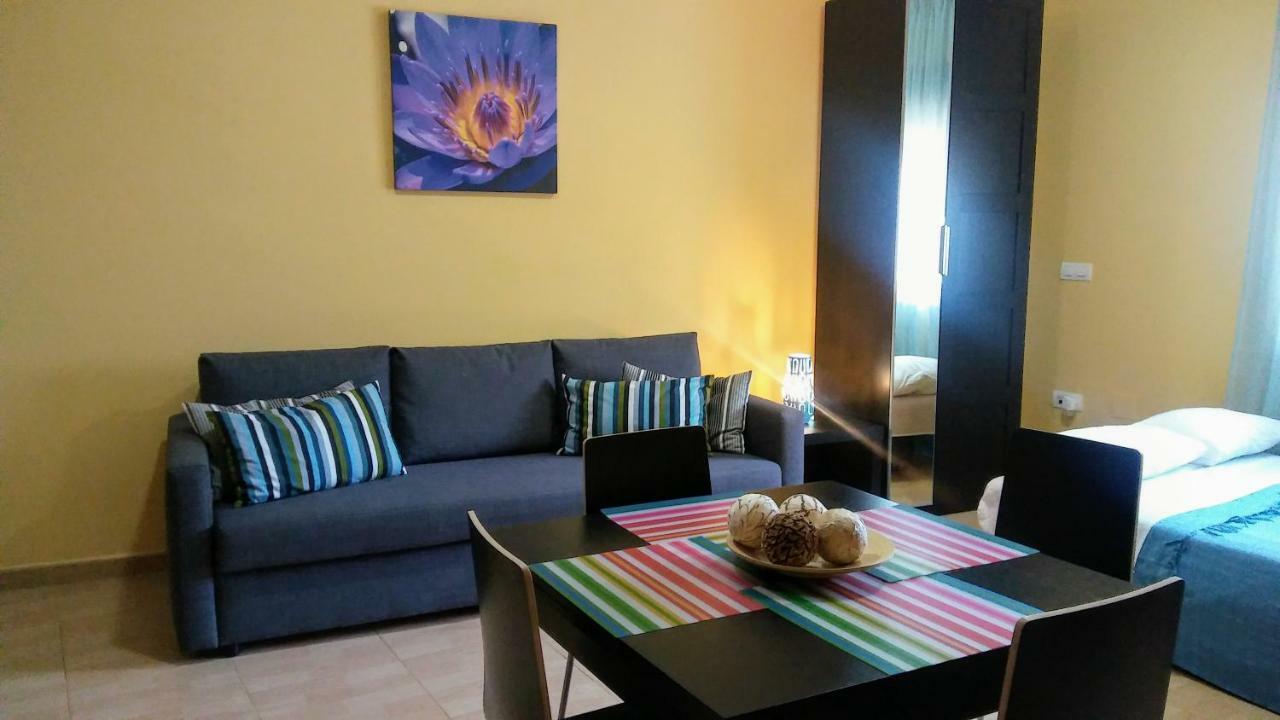Apartamento Domingo Lozano Málaga Buitenkant foto